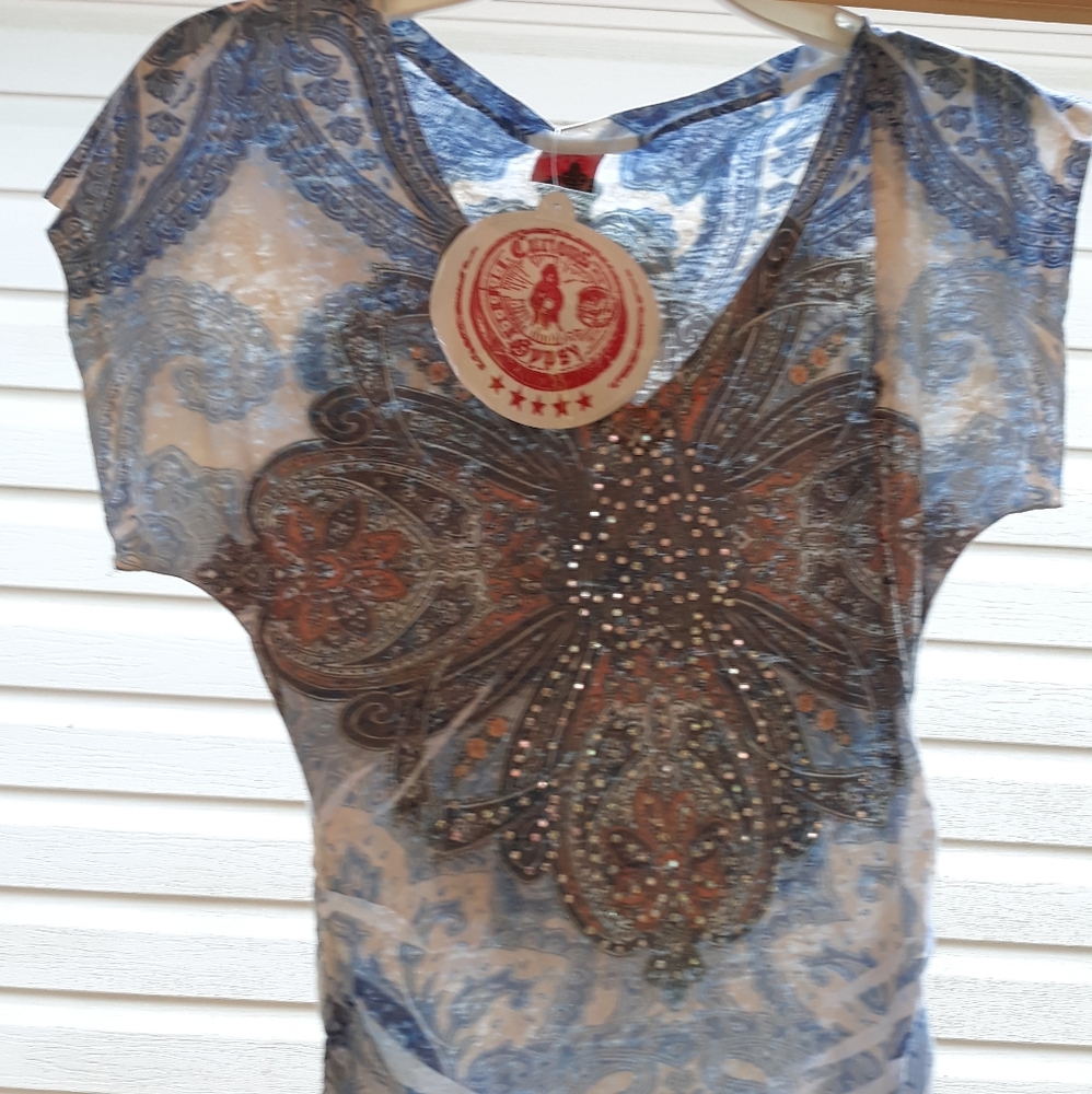 New with tags Womens top